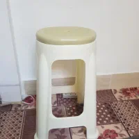 ۴پایهپلاستیکی