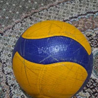 توپ والیبال