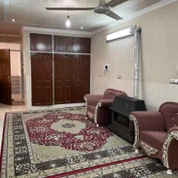 سوئیت تمیز همکف با پارکینگ نزدیک بیمارستان ها