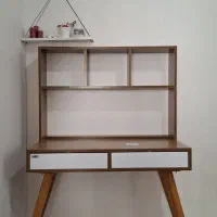 میز تحریر کتابخانه دار