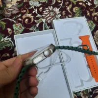 ساعت نونو|ساعت|قم, ولیعصر|دیوار