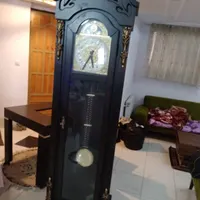 ساعت ایستاده تزیینی