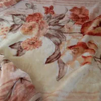 فروش فوری پتو های. خارجی دو نفره|رختخواب، بالش، پتو|همدان, |دیوار