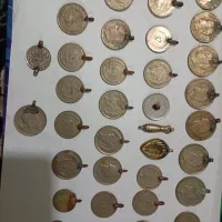 تعدادی سکه قدیمی