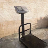 ترازوی دیجیتال محک  ایستاده  تاشو|سایر لوازم برقی|رشت, انصاری|دیوار