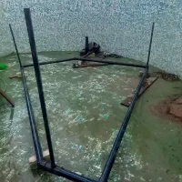 اجرای آبیاری قطره ای و تاسیسات استخر