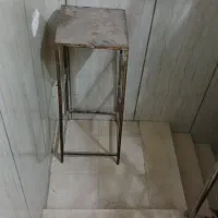 چهارپایه فلزی