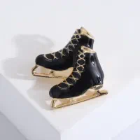 سنجاق سینه|زیورآلات و اکسسوری|قم, شاه سید علی|دیوار