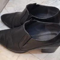 کفش چرم زنانه