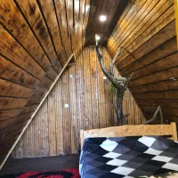 کلبه سوئیسی تیرکن ظرفیت ۱۵ نفر|اجارهٔ کوتاه‌مدت ویلا و باغ|مرزیکلا, |دیوار