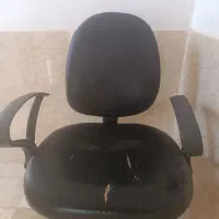 صندلی چرخدار برای مطالعه