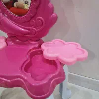 میز آرایشی کودک بسیار زیبا|اسباب و اثاث بچه|اهواز, کمپلو شمالی|دیوار