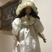 عروسک سرامیکی انگلیسی