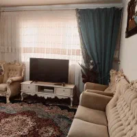 مبلمان‌کلاسیک‌راحتی‌۷‌نفره‌رنگ‌کرم