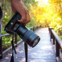 عکاس و فیلمبردار برای تولید محتوای پوشاک