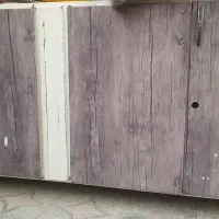 فروش شش عدد درب داخلی ساختمان و نه متر کابینت فلزی