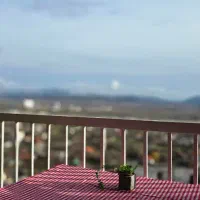 مربی و پرستار تحصیل کرده جهت اموزش و نگهداری کودک