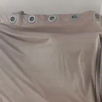 کنار پرده مخمل نو و استفاده‌ نشده|پرده، رانر، رومیزی|تهران, باشگاه نفت|دیوار