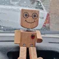 عروسک چوبی متحرک خودرو