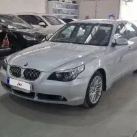 بی ام و 520i