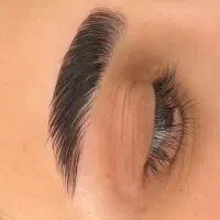 اکستنشن و لیفت و لمینت مژه و ابرو با قیمت اقتصادی