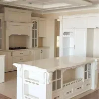 ۲۰۰ متری/ رو به خیابان/ ۴ خواب/۲ پارکینگ / فاز ۱