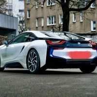 i 8