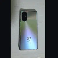 HUAWEI nova 8