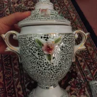 شکلات خوری و ساعت آینه کاری