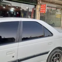 شیشه دودی