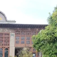 نگهبانی خونه باغ در شهر شیراز