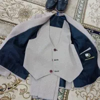 کت وشلوار وکفش