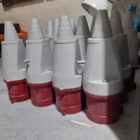 ۴ شاخ ۳ فاز صنعتی ۳۲ آمپر آک