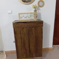 جاکفشی|جاکفشی، کمد، دراور|تهران, آبشار تهران (دریاچه)|دیوار