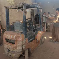 لیفتراک تویوتا مدل 2006