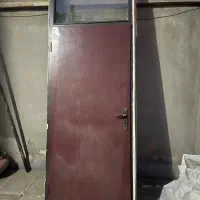 درب چوبی با فریم چوب و قفل دار