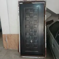 درب چوبی و کم