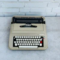 ماشین تایپ کلکسیونی|کلکسیون اشیاء عتیقه|تهران, نیروی هوایی (پیروزی)|دیوار