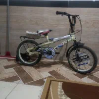 دوچرخه ۱۶لاستیک عقب خوبه جلوضعیف ۲۵۰۰