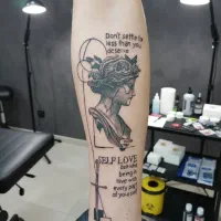 نیازمند مدل تتو