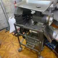 چرخ گوشت صنعتی ۳۲|کافی‌شاپ و رستوران|تهران, شهرک طالقانی|دیوار