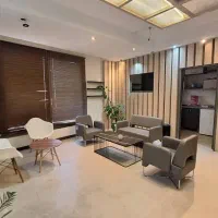 دفتر-کار-شیک-مطب