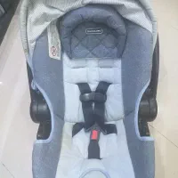 صندلی حمل و استراحت نوزاد