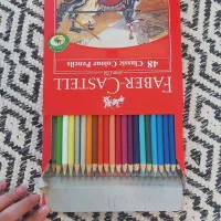 تعدادی وسایل هنری