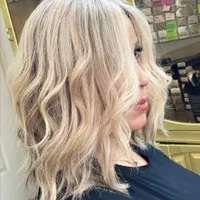 خدمات رنگ و لایت و کراتین|خدمات آرایشگری و زیبایی|فردیس, فردیس|دیوار