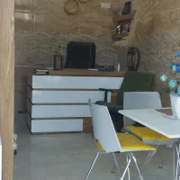 مغازه سر خیابان اصلی