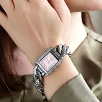 ساعت کارتیر مربع زنانه رنگ بندی متنوع ژاپن|ساعت|اصفهان, قلعه طبره|دیوار