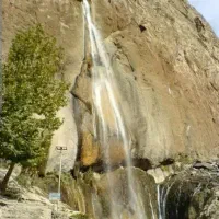 باغ-ویلا-بالای-آبشار-سمیرم