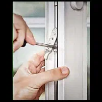ساخت و تعمیر تخصصی درب پنجره UPVC در فولادشهر