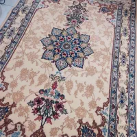 فرش دستباف ۲ در یک و نیم متری ابریشمی|فرش|اصفهان, خلجا|دیوار